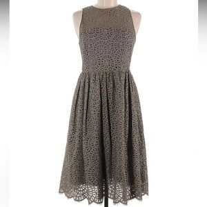 NEW Peter Cohen Elegant Eyelet Lace Sleeveless Dress - Olive Green 100% cotton